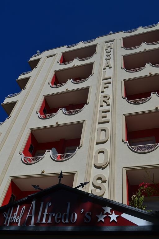 Hotel Alfredo'S Римини Экстерьер фото