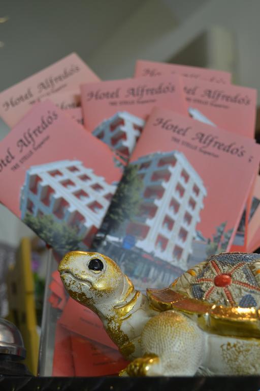 Hotel Alfredo'S Римини Экстерьер фото
