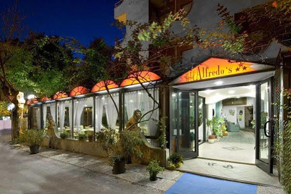 Hotel Alfredo'S Римини Экстерьер фото